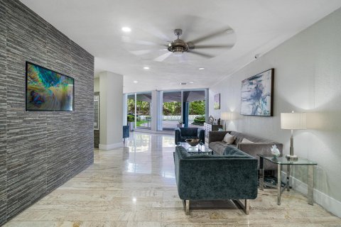 Copropriété à vendre à Pompano Beach, Floride: 2 chambres, 111.48 m2 № 1178323 - photo 11