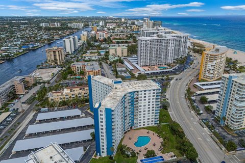 Copropriété à vendre à Pompano Beach, Floride: 2 chambres, 111.48 m2 № 1178323 - photo 7