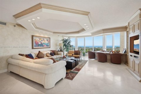 Condo in Aventura, Florida, 3 bedrooms  № 1221936 - photo 7