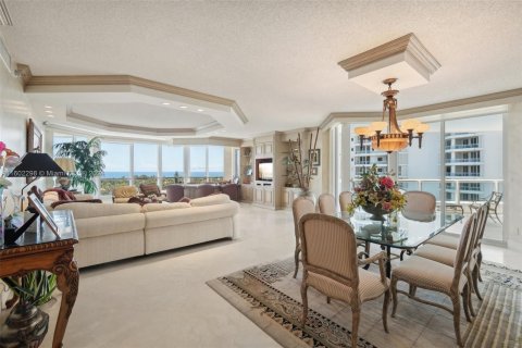 Copropriété à vendre à Aventura, Floride: 3 chambres, 245.26 m2 № 1221936 - photo 12