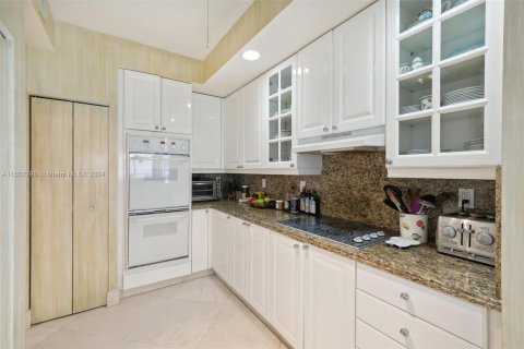 Copropriété à vendre à Aventura, Floride: 3 chambres, 245.26 m2 № 1221936 - photo 16