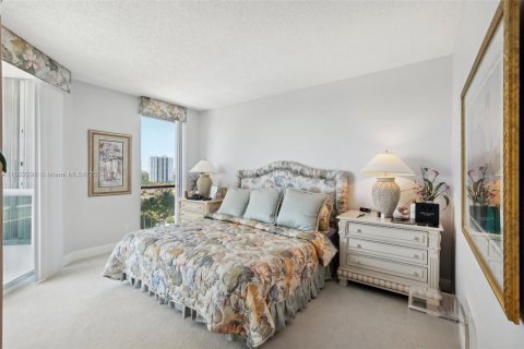 Condo in Aventura, Florida, 3 bedrooms  № 1221936 - photo 27