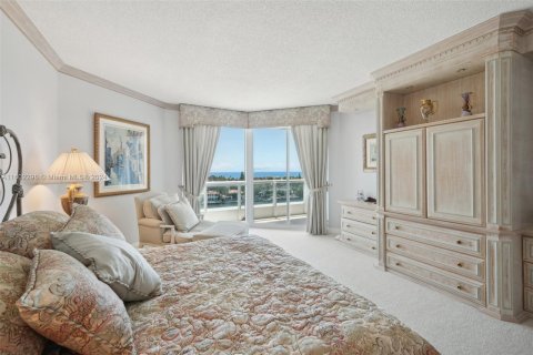 Copropriété à vendre à Aventura, Floride: 3 chambres, 245.26 m2 № 1221936 - photo 18