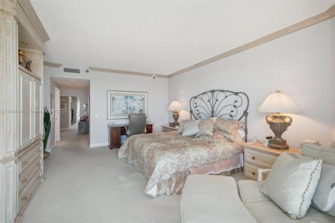 Condo in Aventura, Florida, 3 bedrooms  № 1221936 - photo 19