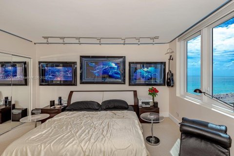 Copropriété à louer à Miami Beach, Floride: 1 chambre, 81.75 m2 № 23847 - photo 2