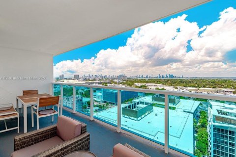 Copropriété à louer à Miami Beach, Floride: 3 chambres, 109.62 m2 № 23846 - photo 2