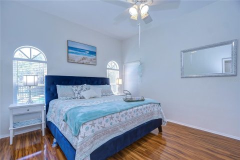 Casa en venta en Tampa, Florida, 4 dormitorios, 188.5 m2 № 1133273 - foto 19