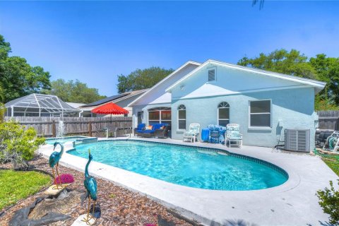 House in Tampa, Florida 4 bedrooms, 188.5 sq.m. № 1133273 - photo 7