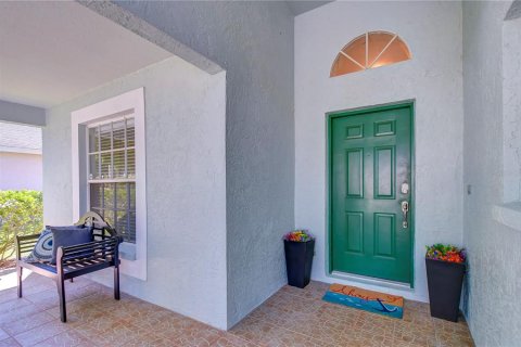 House in Tampa, Florida 4 bedrooms, 188.5 sq.m. № 1133273 - photo 5