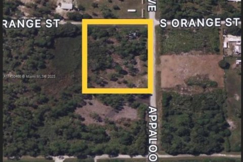 Купить земельный участок в Клуистон, Флорида № 1007741 - фото 1