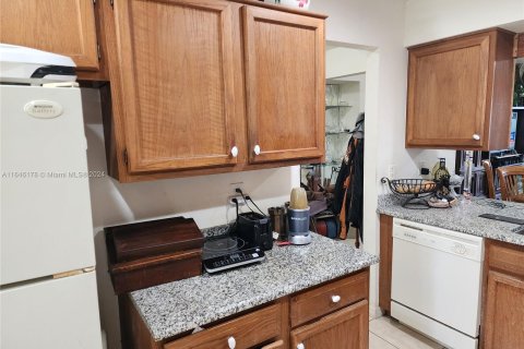 Condo in Palm City, Florida, 2 bedrooms  № 1329178 - photo 4