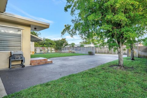 Villa ou maison à vendre à Hollywood, Floride: 4 chambres, 183.57 m2 № 1160820 - photo 5