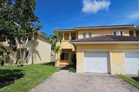 Townhouse in Miami, Florida 2 bedrooms, 114.64 sq.m. № 1421489 - photo 3