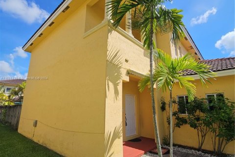 Townhouse in Miami, Florida 2 bedrooms, 114.64 sq.m. № 1421489 - photo 5