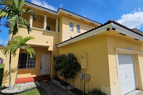 Townhouse in Miami, Florida 2 bedrooms, 114.64 sq.m. № 1421489 - photo 4