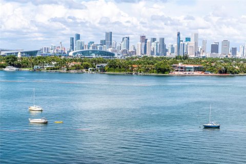 Copropriété à vendre à Miami Beach, Floride: 1 chambre, 64.66 m2 № 952453 - photo 12