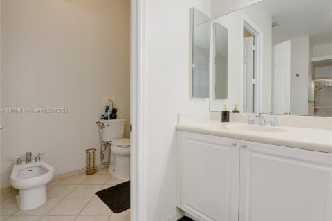 Casa en venta en Pembroke Pines, Florida, 5 dormitorios, 289.76 m2 № 1329246 - foto 29