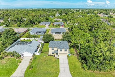 Villa ou maison à vendre à Punta Gorda, Floride: 3 chambres, 207.73 m2 № 1289488 - photo 9