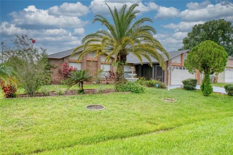 House in Kissimmee, Florida 3 bedrooms, 143.81 sq.m. № 1352662 - photo 3