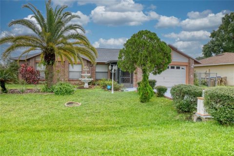 Villa ou maison à vendre à Kissimmee, Floride: 3 chambres, 143.81 m2 № 1352662 - photo 1