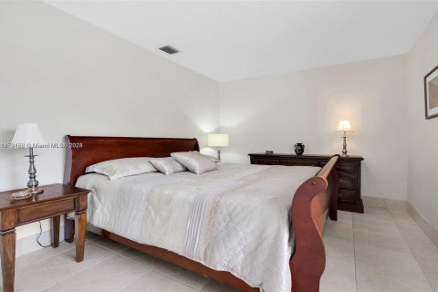 Villa ou maison à louer à Deerfield Beach, Floride: 3 chambres, 124.86 m2 № 1347959 - photo 13