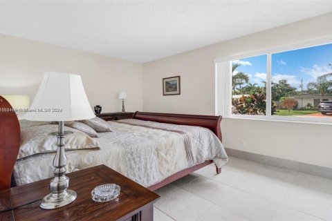 Villa ou maison à louer à Deerfield Beach, Floride: 3 chambres, 124.86 m2 № 1347959 - photo 12