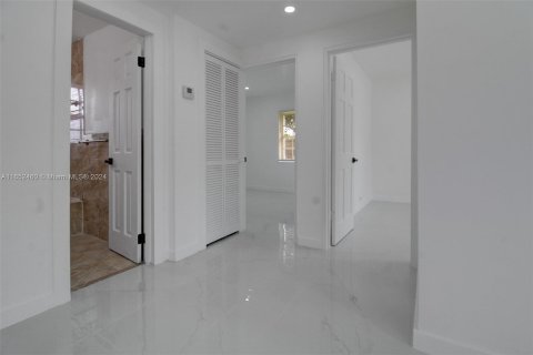 Villa ou maison à vendre à Miami Gardens, Floride: 3 chambres, 106.65 m2 № 1347912 - photo 14