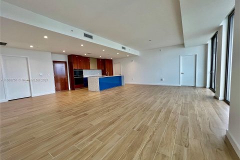 Condominio en venta en Miami, Florida, 3 dormitorios, 191.19 m2 № 1381686 - foto 6