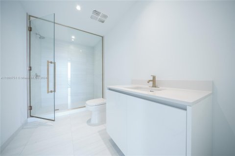 Condominio en venta en Miami, Florida, 3 dormitorios, 191.19 m2 № 1381686 - foto 25