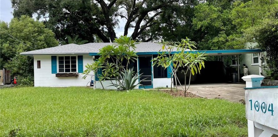 House in Tampa, Florida 3 bedrooms, 145.02 sq.m. № 1419612