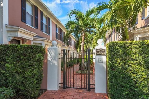 Touwnhouse à vendre à Tampa, Floride: 2 chambres, 117.89 m2 № 1392159 - photo 3