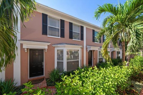 Touwnhouse à vendre à Tampa, Floride: 2 chambres, 117.89 m2 № 1392159 - photo 1