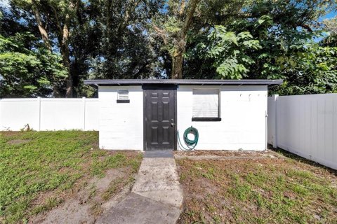 House in Zephyrhills, Florida 3 bedrooms, 103.31 sq.m. № 1340876 - photo 13