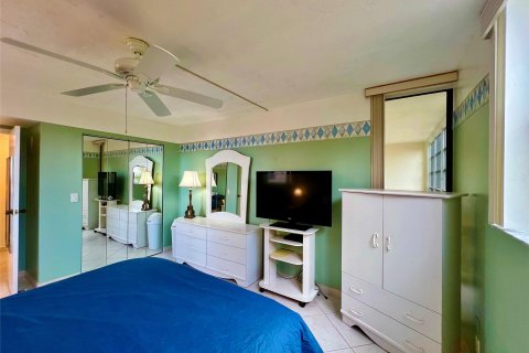 Copropriété à vendre à Lauderdale Lakes, Floride: 1 chambre, 69.49 m2 № 1223659 - photo 16