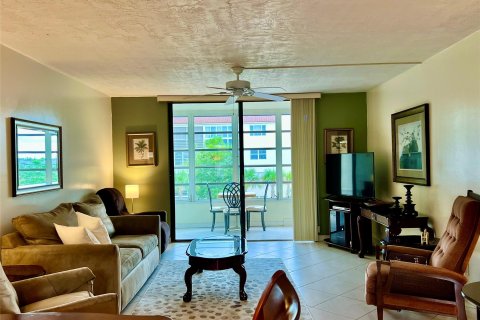 Copropriété à vendre à Lauderdale Lakes, Floride: 1 chambre, 69.49 m2 № 1223659 - photo 30