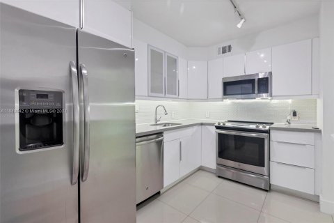 Copropriété à vendre à Sunny Isles Beach, Floride: 2 chambres, 126.07 m2 № 1348079 - photo 6