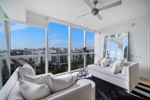 Condo in Miami Beach, Florida, 1 bedroom  № 1348125 - photo 7