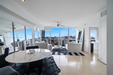 Condo in Miami Beach, Florida, 1 bedroom  № 1348125 - photo 8