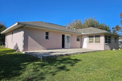 House in Port Charlotte, Florida 3 bedrooms, 164.34 sq.m. № 1425996 - photo 8