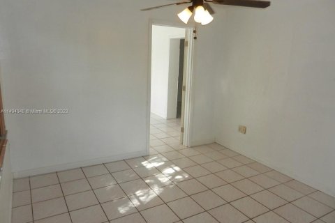 House in Homestead, Florida 4 bedrooms, 229.38 sq.m. № 865968 - photo 24