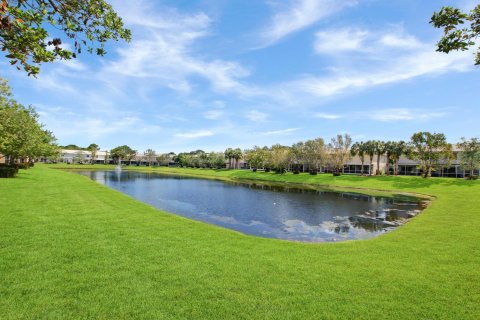 Townhouse in Jupiter, Florida 3 bedrooms, 144.83 sq.m. № 1179771 - photo 17