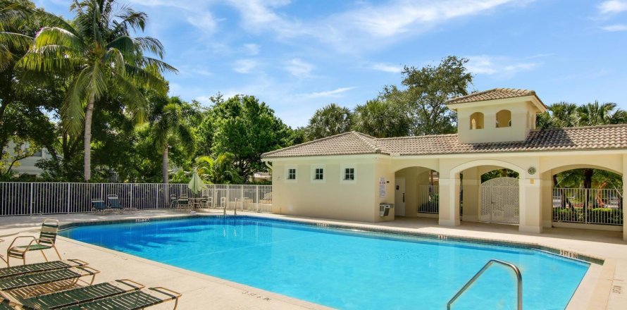 Townhouse in Jupiter, Florida 3 bedrooms, 144.83 sq.m. № 1179771