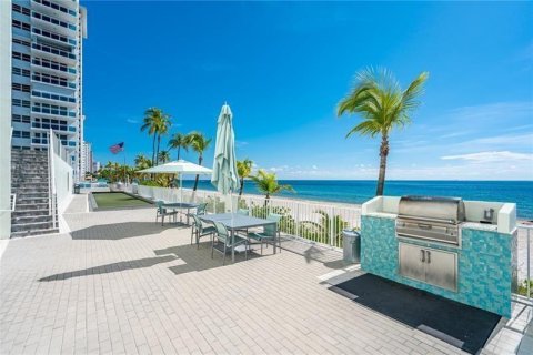 Condominio en venta en Fort Lauderdale, Florida, 3 dormitorios, 196.21 m2 № 1179808 - foto 27