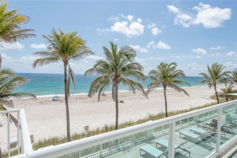 Condo in Fort Lauderdale, Florida, 3 bedrooms  № 1179808 - photo 29