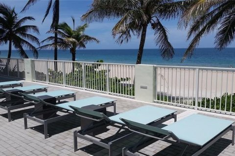 Condo in Fort Lauderdale, Florida, 3 bedrooms  № 1179808 - photo 28