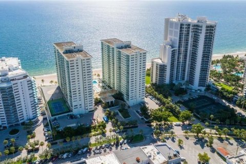 Condominio en venta en Fort Lauderdale, Florida, 3 dormitorios, 196.21 m2 № 1179808 - foto 1