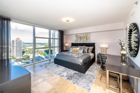 Condo in Hallandale Beach, Florida, 1 bedroom  № 1384147 - photo 14