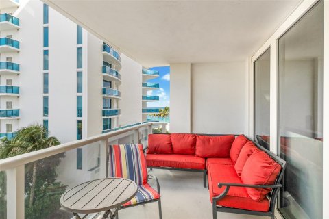 Condominio en venta en Hollywood, Florida, 2 dormitorios, 106.19 m2 № 830578 - foto 8