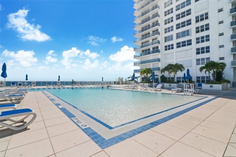 Condominio en venta en Hollywood, Florida, 2 dormitorios, 106.19 m2 № 830578 - foto 24