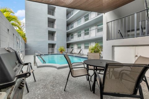 Condo in Fort Lauderdale, Florida, 1 bedroom  № 1117158 - photo 17